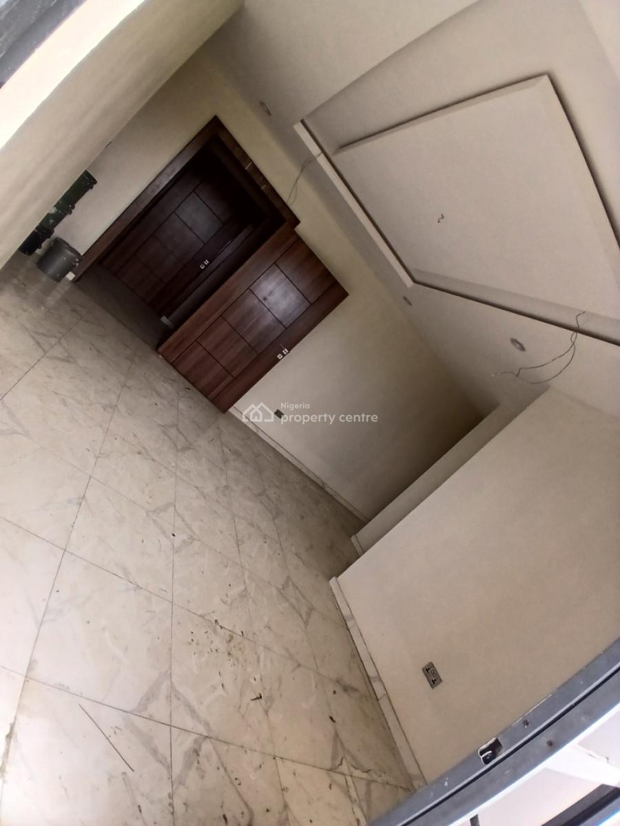 2 Bedrooms Flat Nice Mini Estate, Achiever Estate, Abijo, Lekki, Lagos, Flat / Apartment for Rent