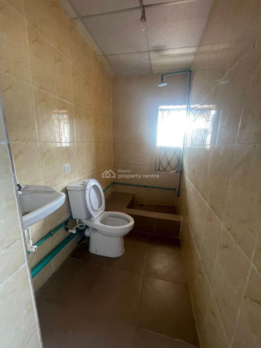 Spacious 3 Bedroom Apartment, James Robertson Street, Off Masha, Masha, Surulere, Lagos, Flat / Apartment for Rent