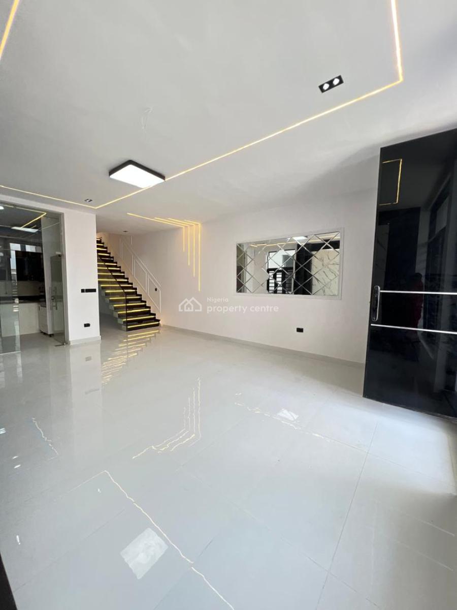 4 Bedrooms Semi Detached Duplex, Ikota, Lekki, Lagos, Semi-detached Duplex for Sale