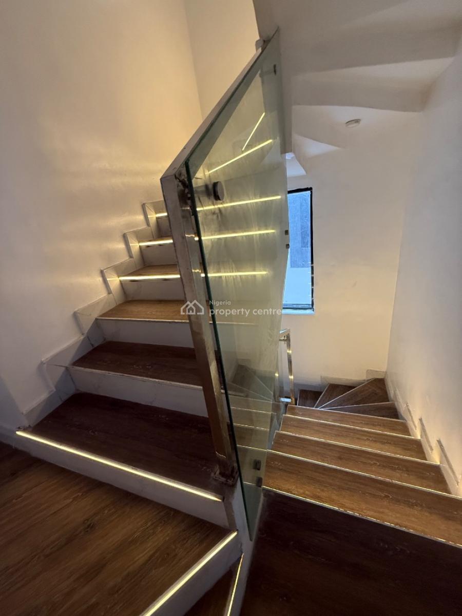 5 Bedroom Semi Detached  Duplex Bq/swimming Pool for Distress, Osapa London Lekki, Osapa, Lekki, Lagos, Semi-detached Duplex for Sale