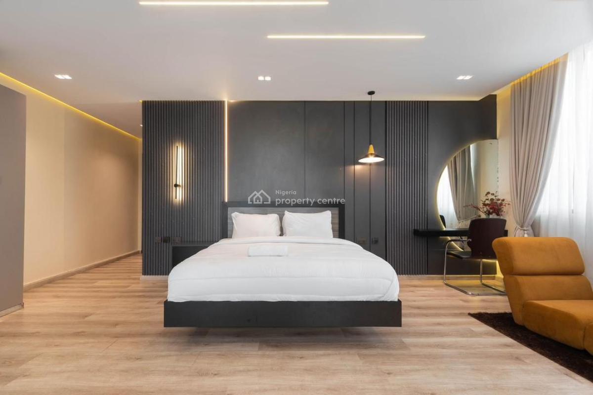 Luxury 3-bedroom Apartment with Swimming Pool and Gymnasium, Lekki Phase 1, Lekki, Lagos, Flat / Apartment Short Let