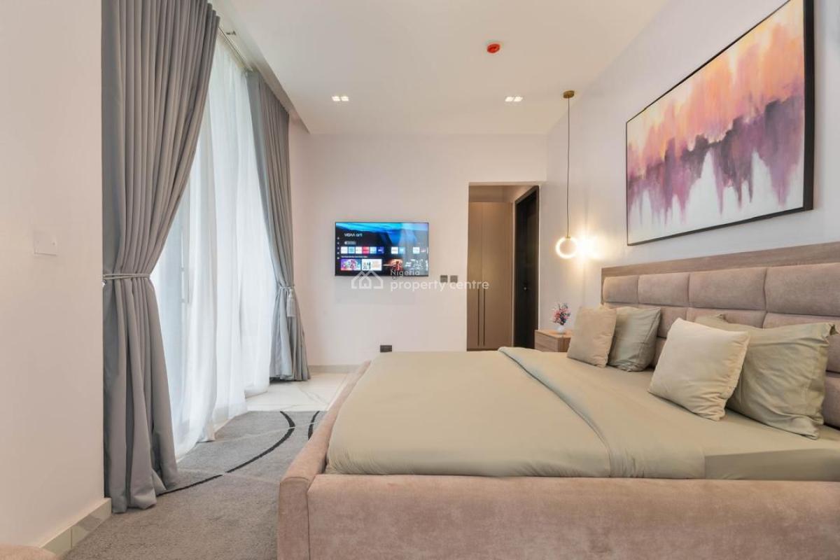 Luxury 3-bedroom Apartment with Swimming Pool and Gymnasium, Lekki Phase 1, Lekki, Lagos, Flat / Apartment Short Let