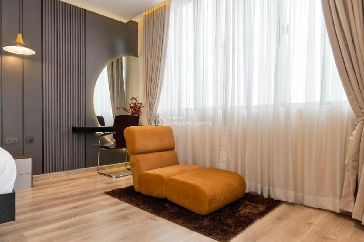 Luxury 3-bedroom Apartment with Swimming Pool and Gymnasium, Lekki Phase 1, Lekki, Lagos, Flat / Apartment Short Let