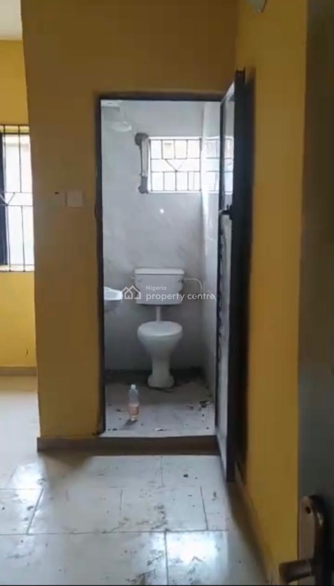 Well Renovated and Spacious 3 Bedroom Flat with Rooms En-suite, Oke Afa, Isolo, Lagos, Flat / Apartment for Rent