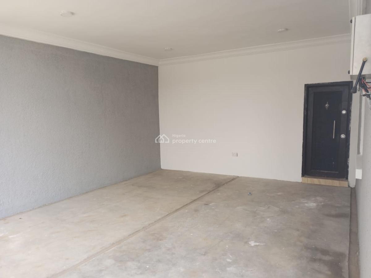 Distress Auction Spacious Bedroom Terrace on Two Floors with Bq., Orchid Hotel Road Before The Roundabout, Lekki, Lagos, Terraced Duplex for Sale