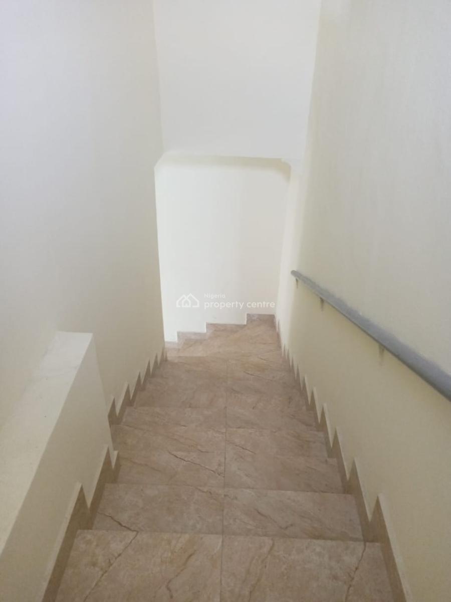 Distress Auction Spacious Bedroom Terrace on Two Floors with Bq., Orchid Hotel Road Before The Roundabout, Lekki, Lagos, Terraced Duplex for Sale