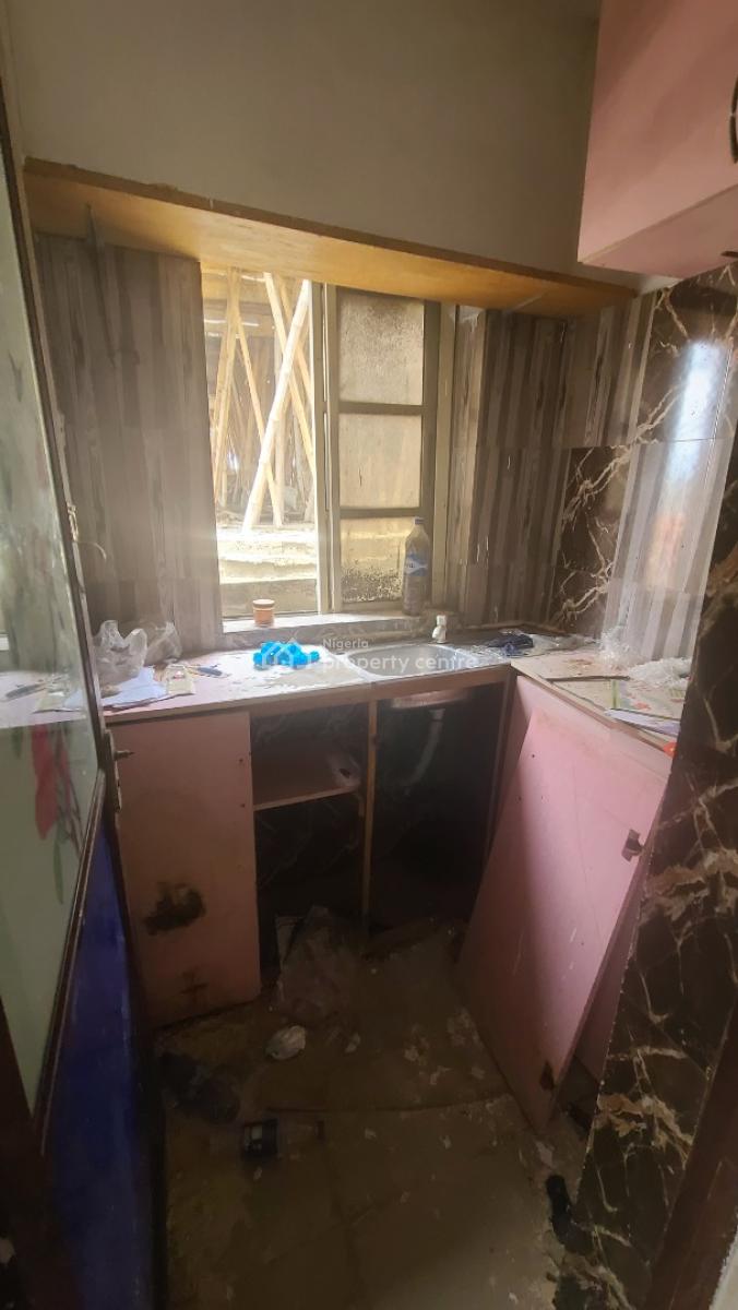 Lovely 1 Bedroom Flat Upstairs with 1 Toilet 1bath, Off Lawanson Busstop, Lawanson, Surulere, Lagos, Mini Flat (room and Parlour) for Rent