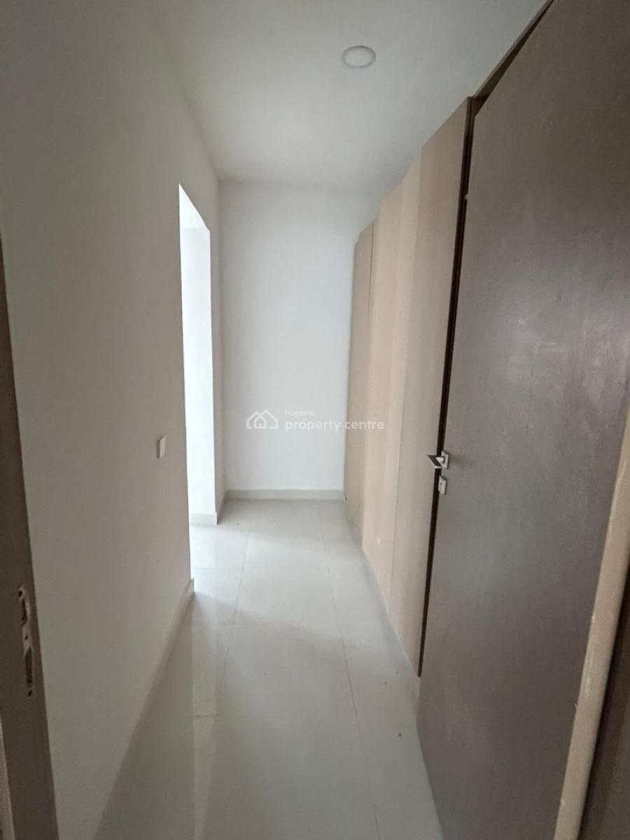 2 Bedroom  Apartment with Bq, Lekki Phase 1, Lekki, Lagos, Flat / Apartment for Rent