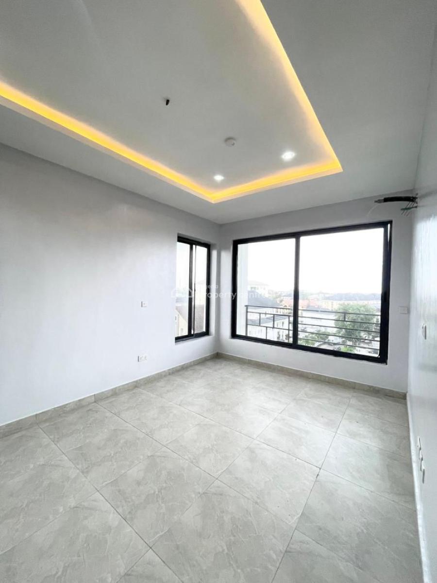 Elegant 3 Bedroom Apartment with a Swimming Pool , Gym and  a Bq, Lekki Phase 1, Lekki, Lagos, Flat / Apartment for Sale