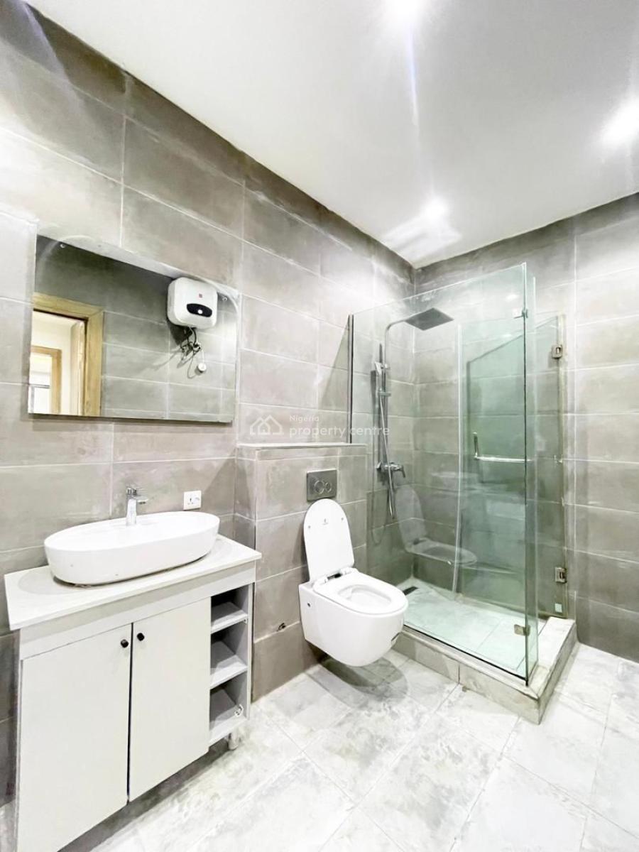 Elegant 3 Bedroom Apartment with a Swimming Pool , Gym and  a Bq, Lekki Phase 1, Lekki, Lagos, Flat / Apartment for Sale