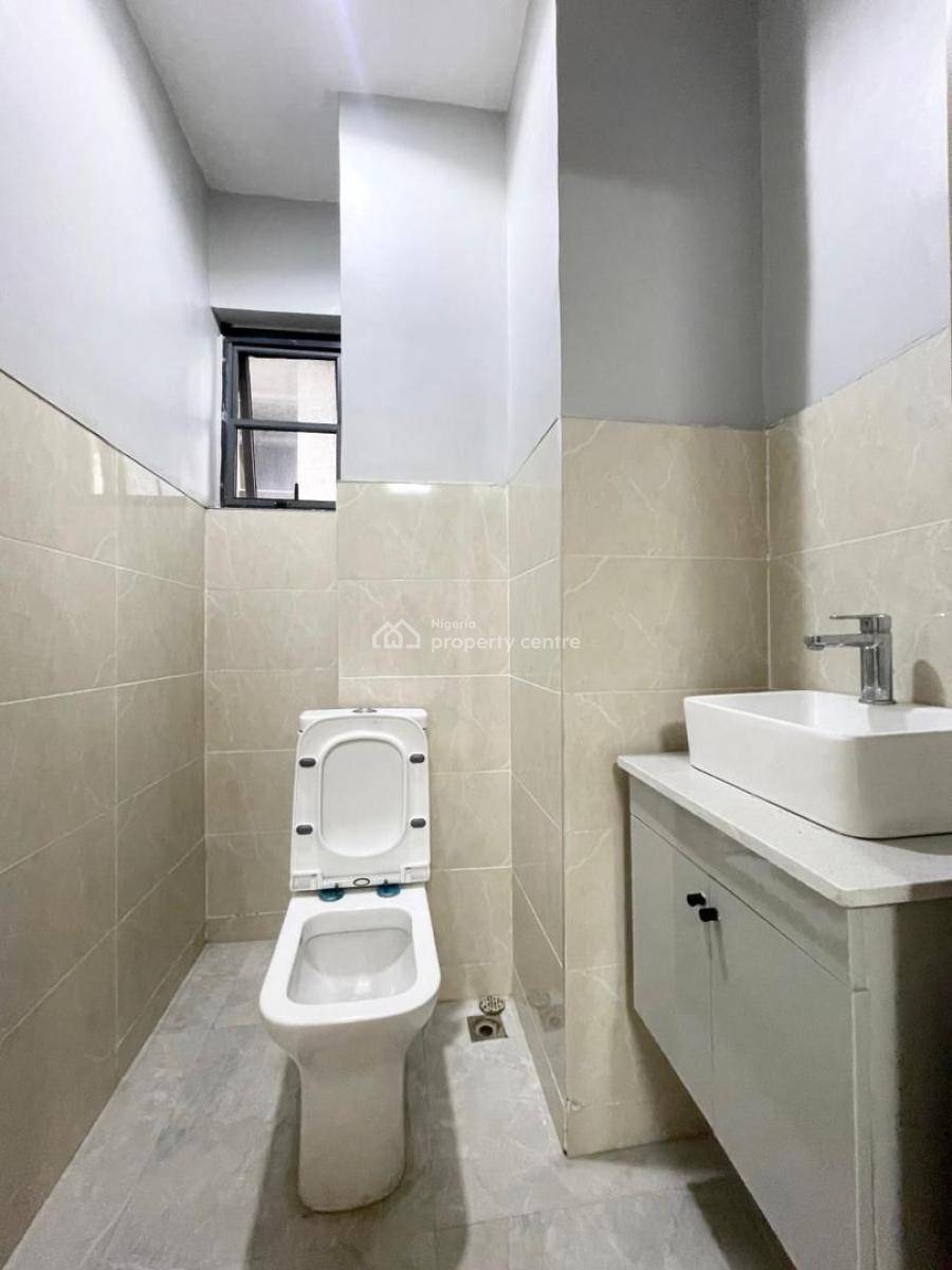 Elegant 3 Bedroom Apartment with a Swimming Pool , Gym and  a Bq, Lekki Phase 1, Lekki, Lagos, Flat / Apartment for Sale