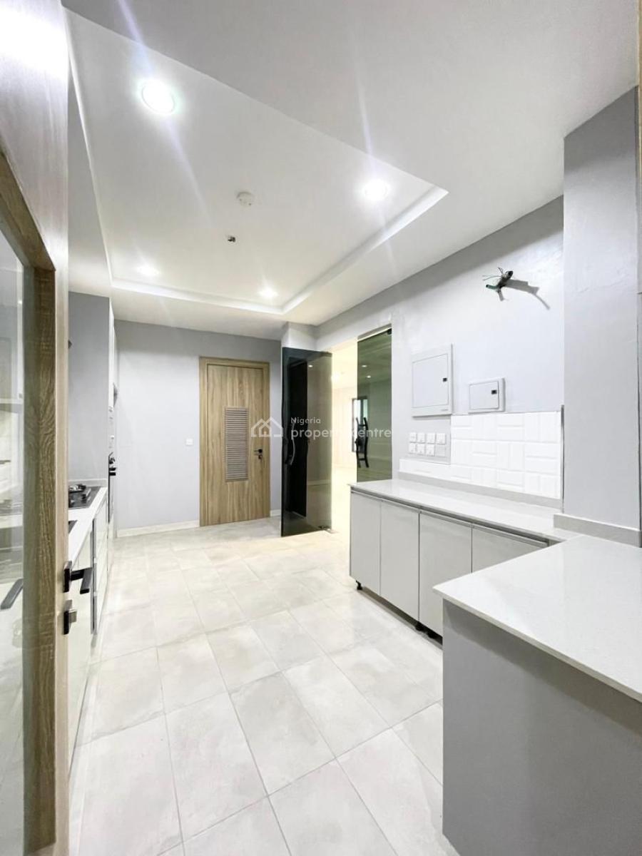 Elegant 3 Bedroom Apartment with a Swimming Pool , Gym and  a Bq, Lekki Phase 1, Lekki, Lagos, Flat / Apartment for Sale
