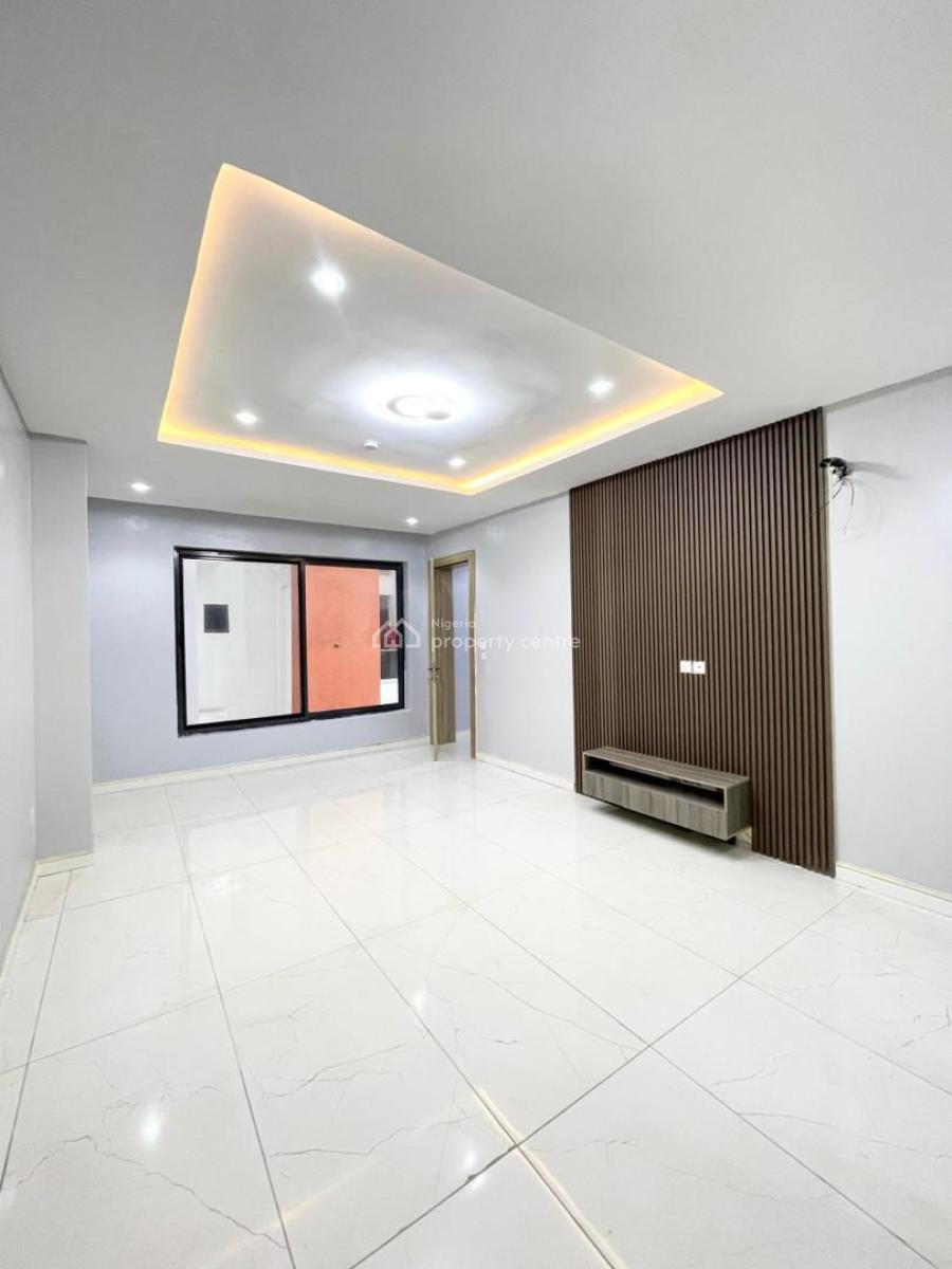 Elegant 3 Bedroom Apartment with a Swimming Pool , Gym and  a Bq, Lekki Phase 1, Lekki, Lagos, Flat / Apartment for Sale