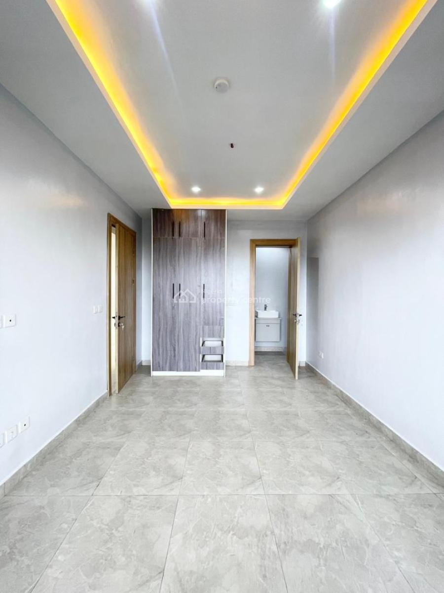 Elegant 3 Bedroom Apartment with a Swimming Pool , Gym and  a Bq, Lekki Phase 1, Lekki, Lagos, Flat / Apartment for Sale
