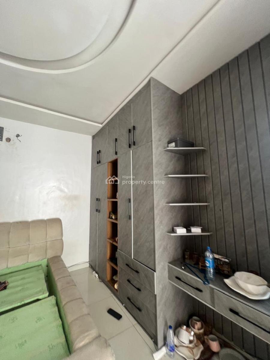 Massive Master Bedroom Space, Canal West Estate, Osapa, Lekki, Lagos, Flat / Apartment for Rent
