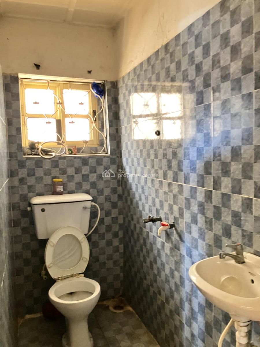 3 Bedroom Flat Upstairs with Spacious Parlor, Very Nice and Clean Environment Area Off Awolowo Ikeja, Ikeja, Lagos, Flat / Apartment for Rent