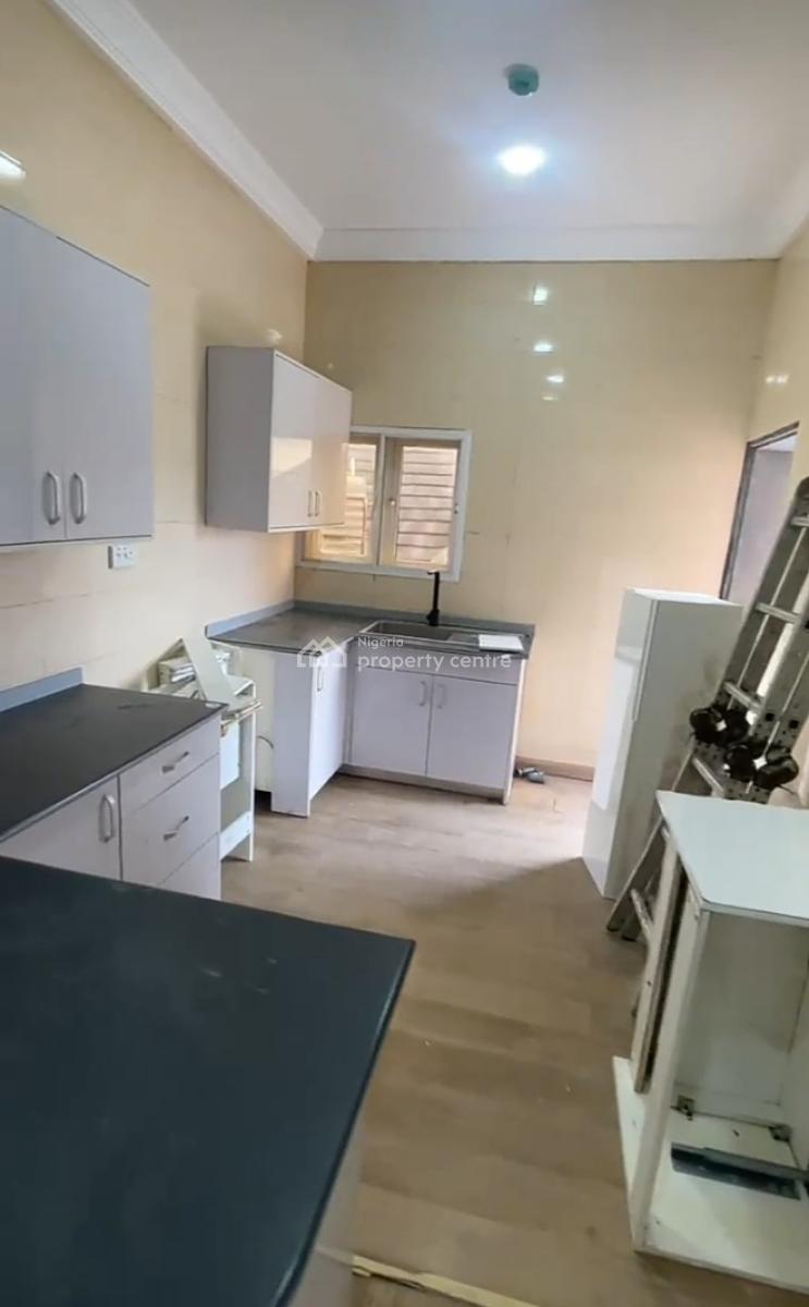 Modern and Serviced Mini Flat Apartment { Video}, Bera Estate Chevron, Lekki, Lagos, Mini Flat (room and Parlour) for Rent