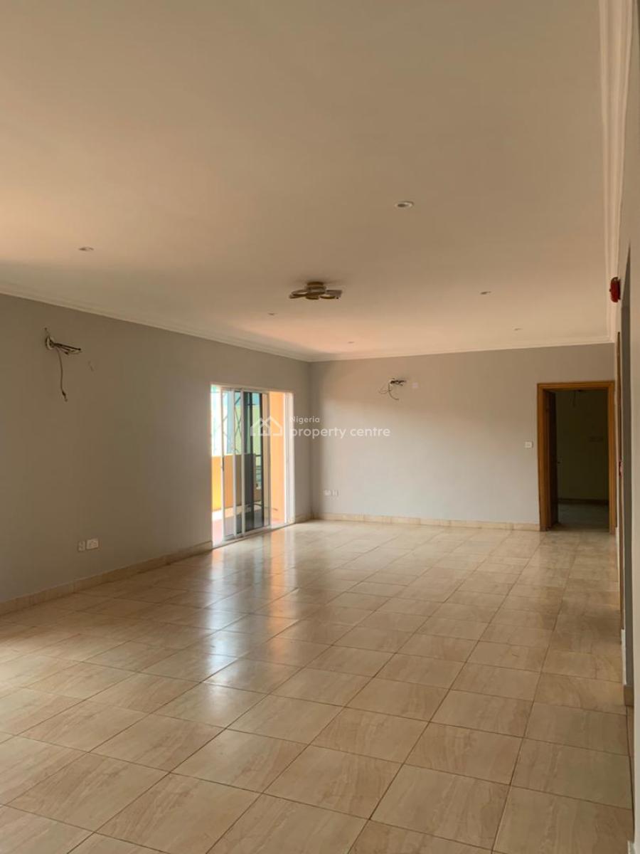 Pacious 3 Bedroom Flat on Second Floor. with Swimming Pool, White Sand, Lekki Right, Lekki, Lagos, Flat / Apartment for Rent