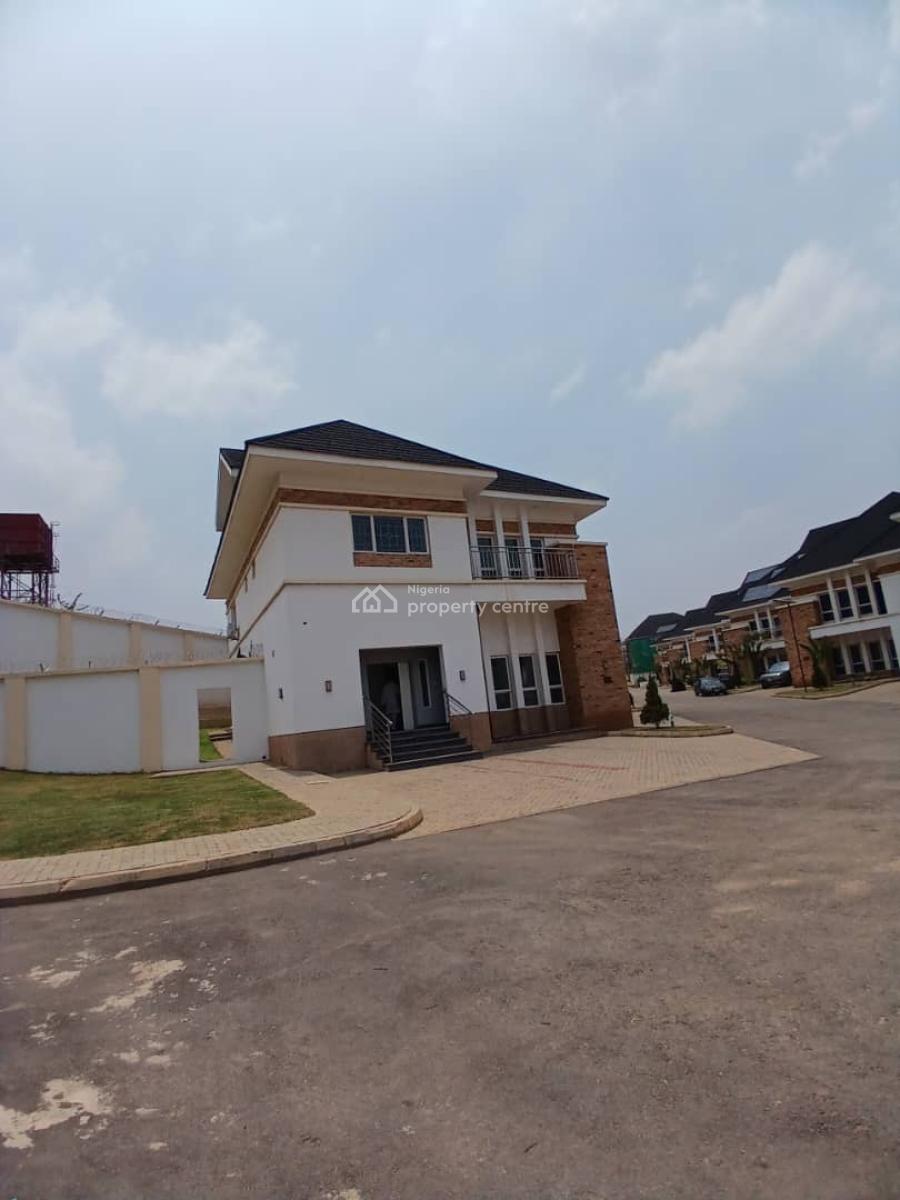 Luxury and Contemporary 5 Bedroom Terraced Duplex with 2 Rooms Bq, Maitama District, Abuja, Terraced Duplex for Rent