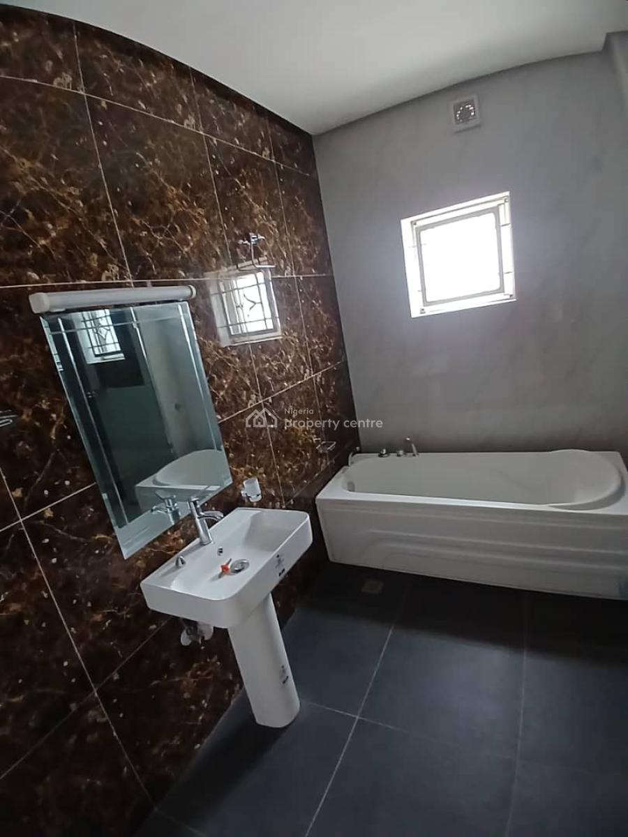 Luxury and Contemporary 5 Bedroom Terraced Duplex with 2 Rooms Bq, Maitama District, Abuja, Terraced Duplex for Rent