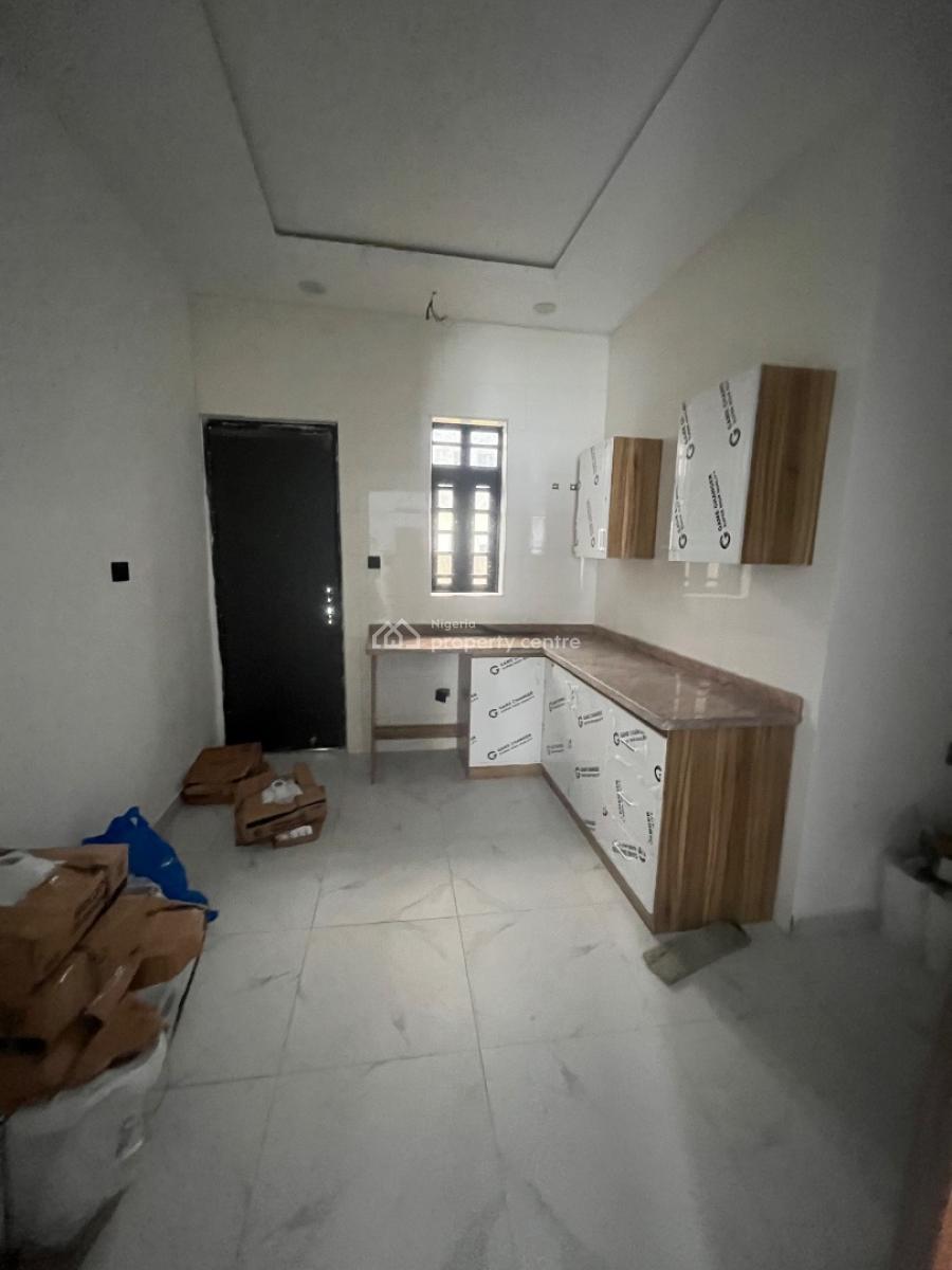 Luxury Brand New 3 Bedroom Flat Upstairs, Abraham Adesanya Scheme, Ajah, Lagos, Flat / Apartment for Rent