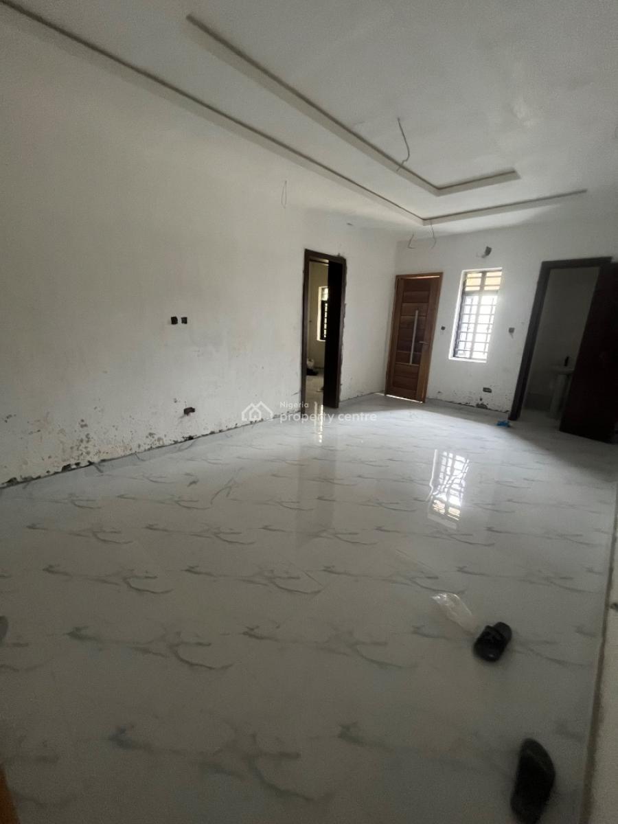 Luxury Brand New 3 Bedroom Flat Upstairs, Abraham Adesanya Scheme, Ajah, Lagos, Flat / Apartment for Rent