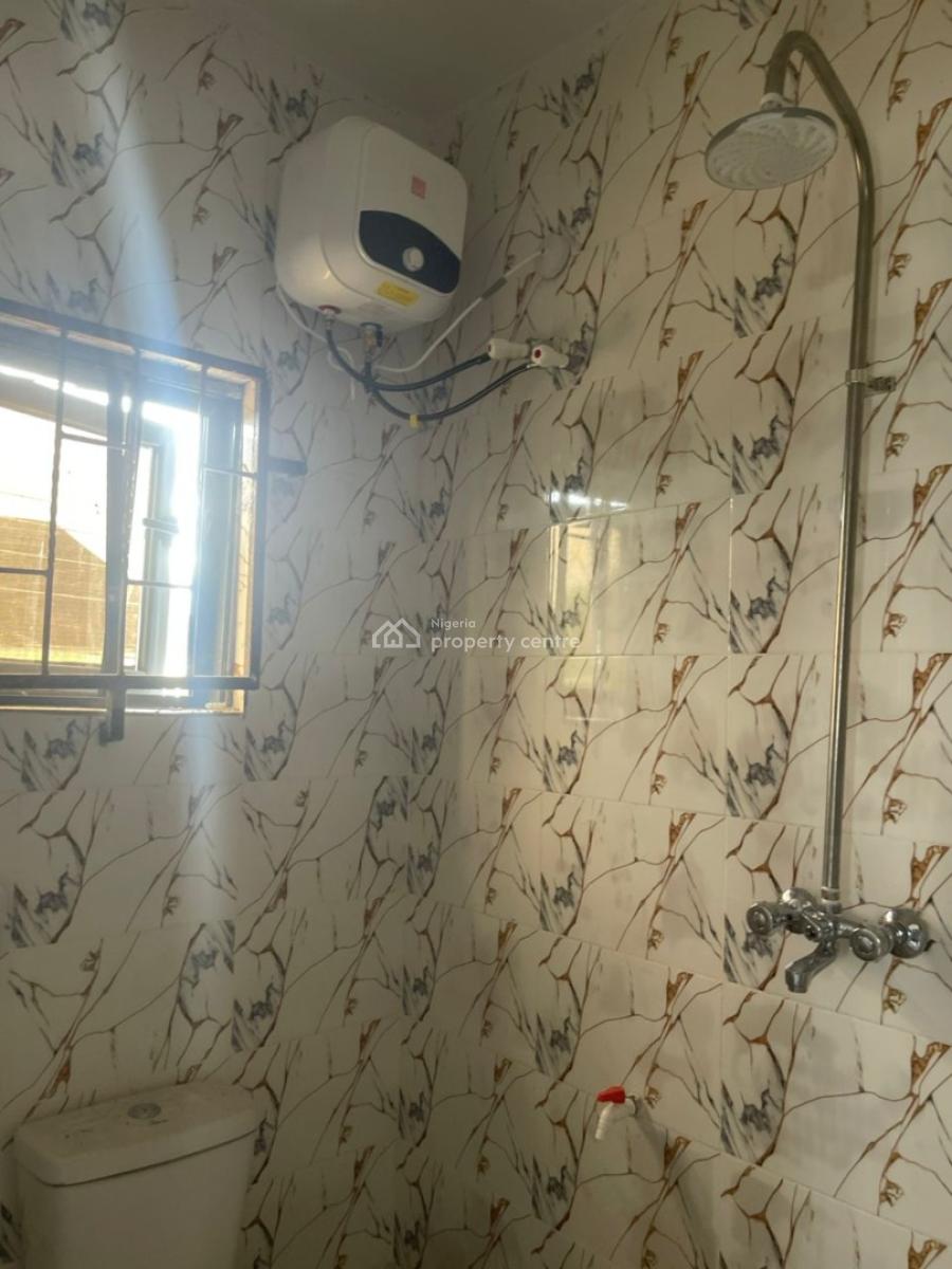 2 Bedroom Apartment, Radio Estate Road 4 Nta Mgboba, Ozuoba, Port Harcourt, Rivers, Flat / Apartment for Rent