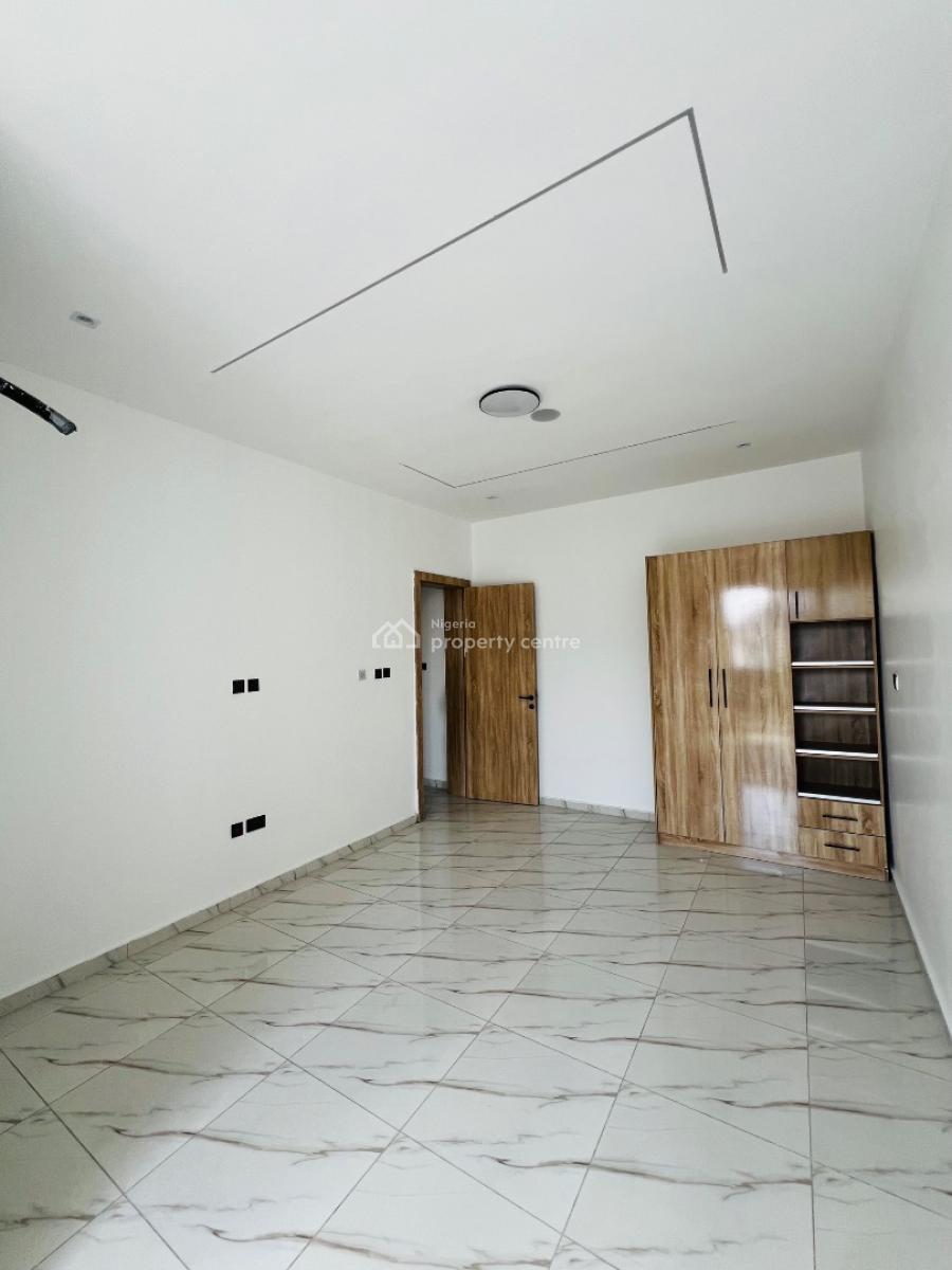 1 Bedroom Apartment, Ikota, Lekki, Lagos, Flat / Apartment for Sale