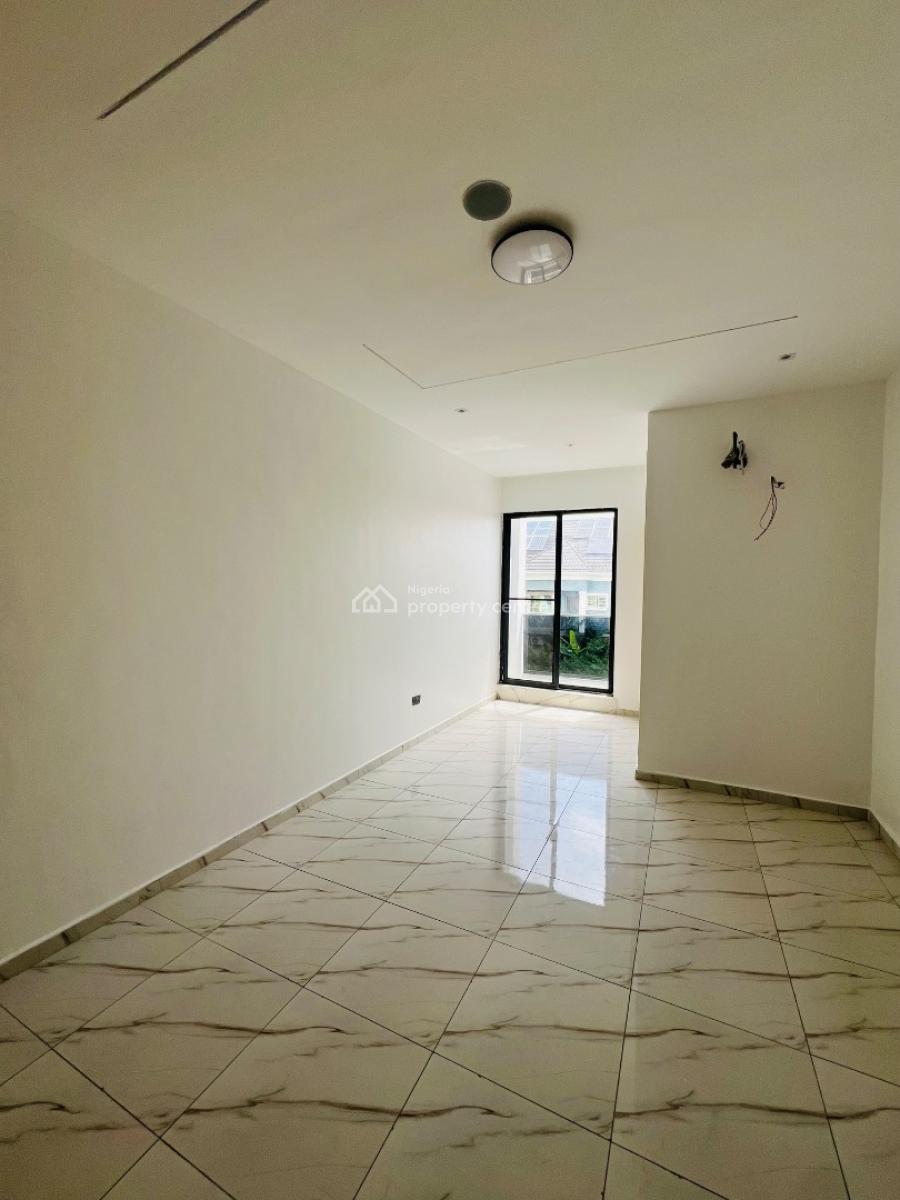 1 Bedroom Apartment, Ikota, Lekki, Lagos, Flat / Apartment for Sale