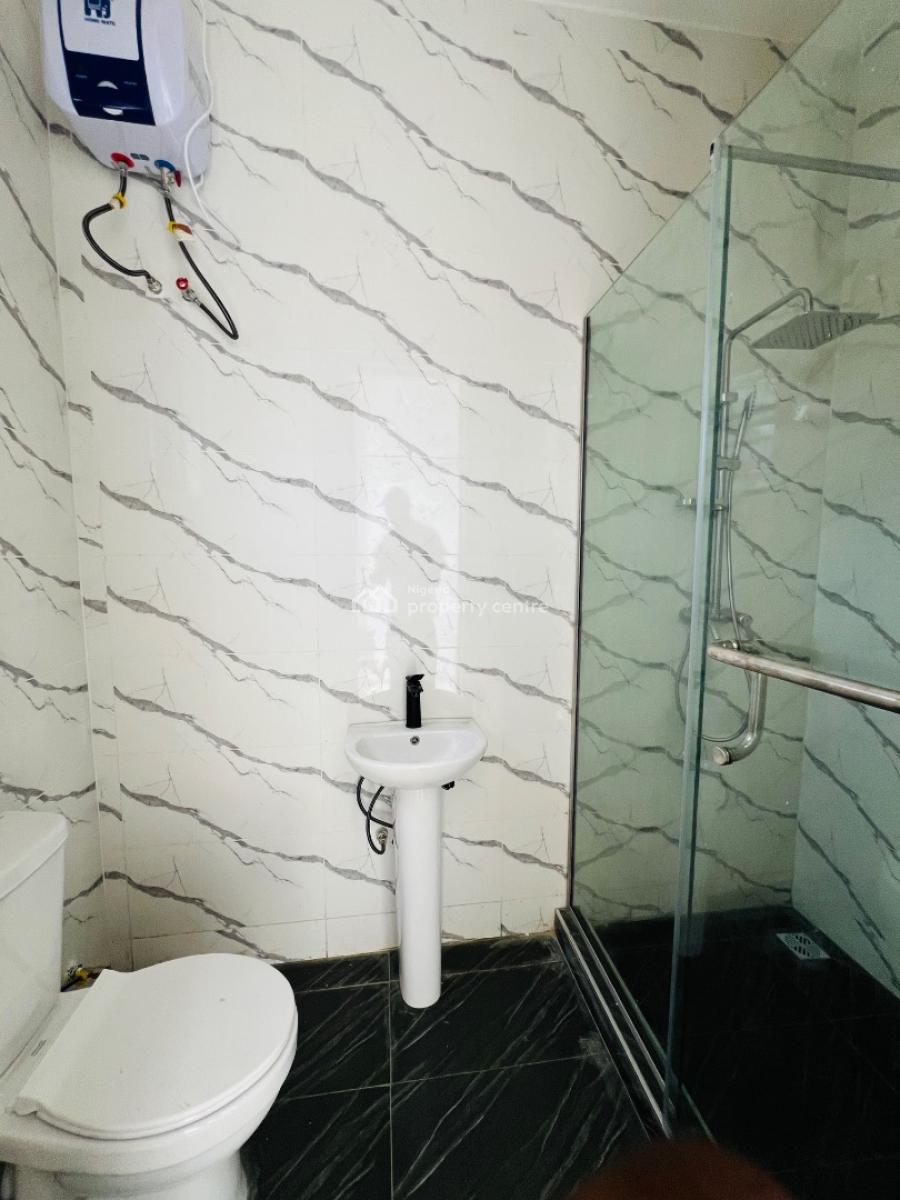 1 Bedroom Apartment, Ikota, Lekki, Lagos, Flat / Apartment for Sale