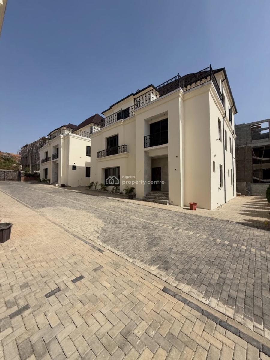 Luxurious  7 Bedrooms Detached Villa Guest Chalet Swimming Pool Bq, Katampe Extension, Katampe, Abuja, Detached Duplex for Sale