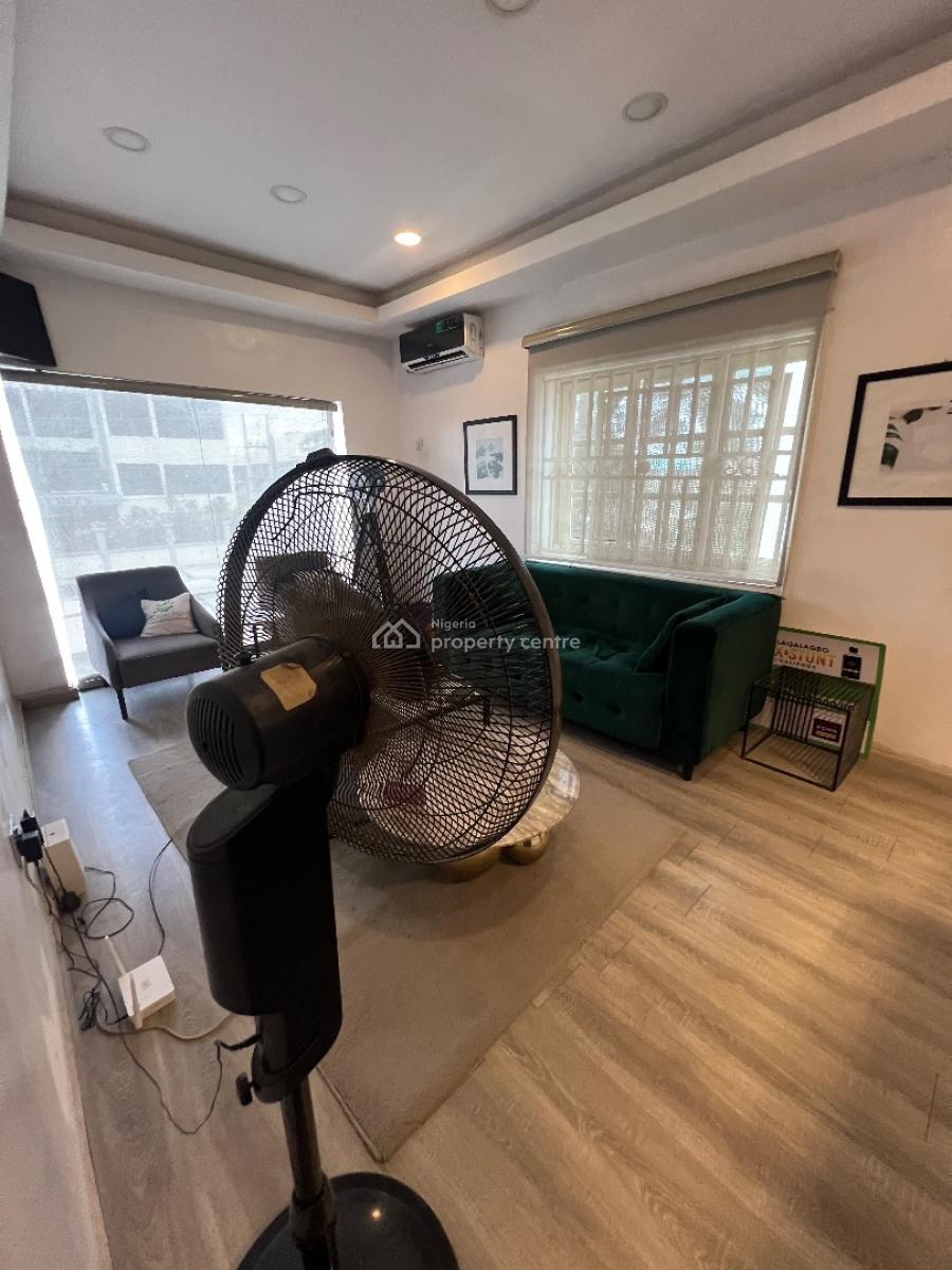 a Very Spacious Shop, Adebayo Doherty Road Lekki Phase 1, Lekki, Lagos, Shop for Rent