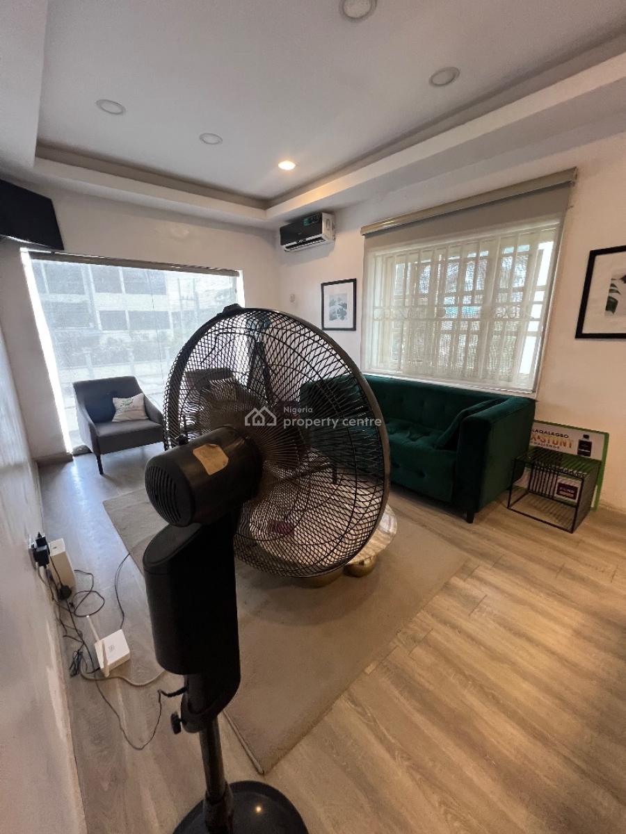 a Very Spacious Shop, Adebayo Doherty Road Lekki Phase 1, Lekki, Lagos, Shop for Rent