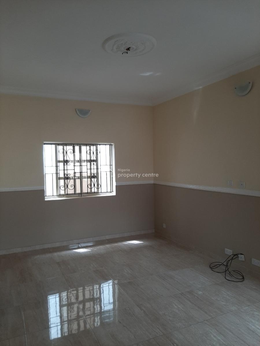 1 Bedroom (a Room and a Palour) En-suite Flat with Guest Toilet. Self-, Before Chevron Drive 2nd Toll Gate, Agungi, Lekki, Lagos, Flat / Apartment for Rent