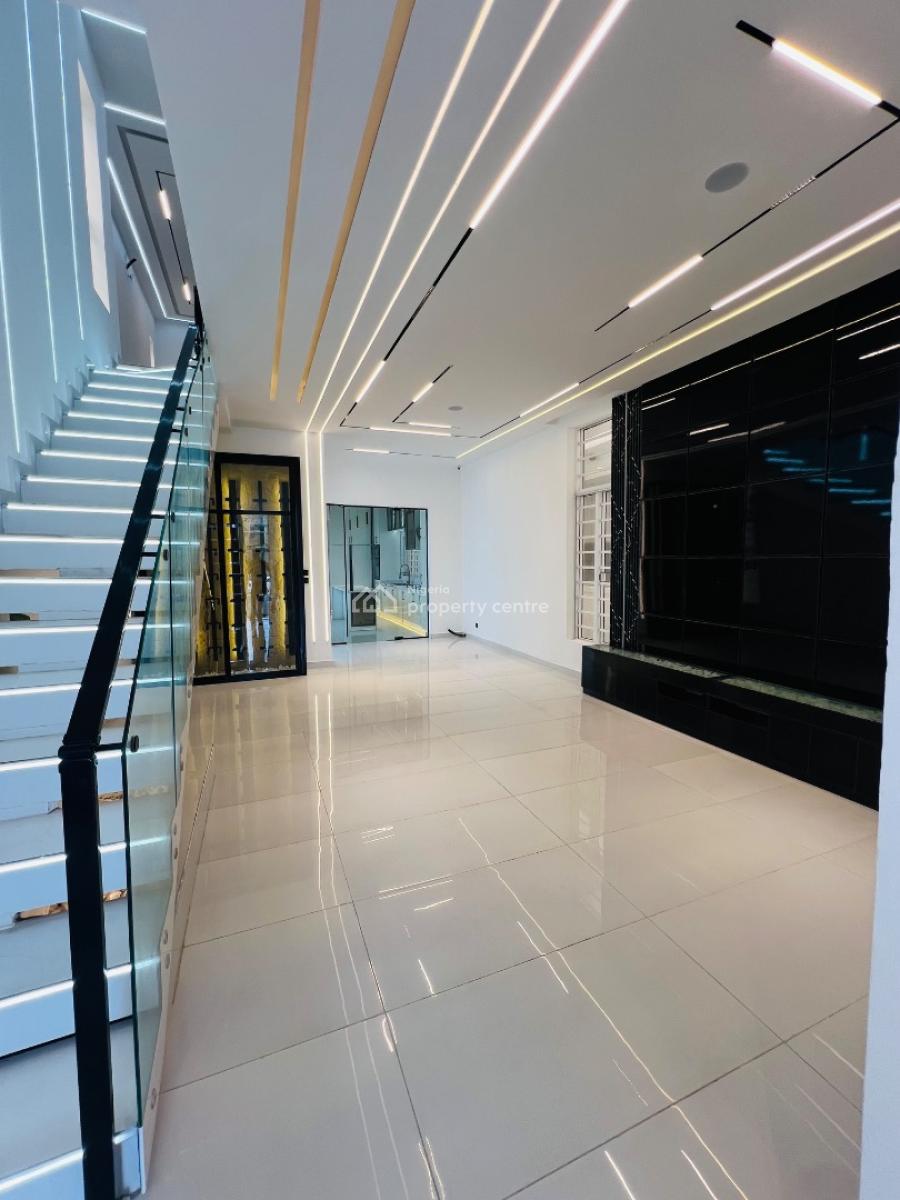 5 Bedroom & Bq Fully Detached, Ologolo, Lekki, Lagos, Detached Duplex for Sale