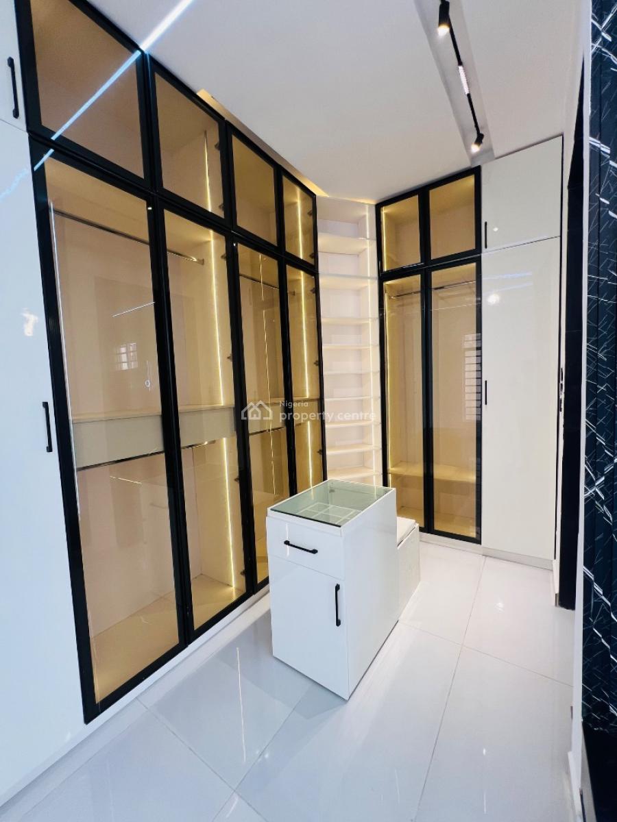 5 Bedroom & Bq Fully Detached, Ologolo, Lekki, Lagos, Detached Duplex for Sale