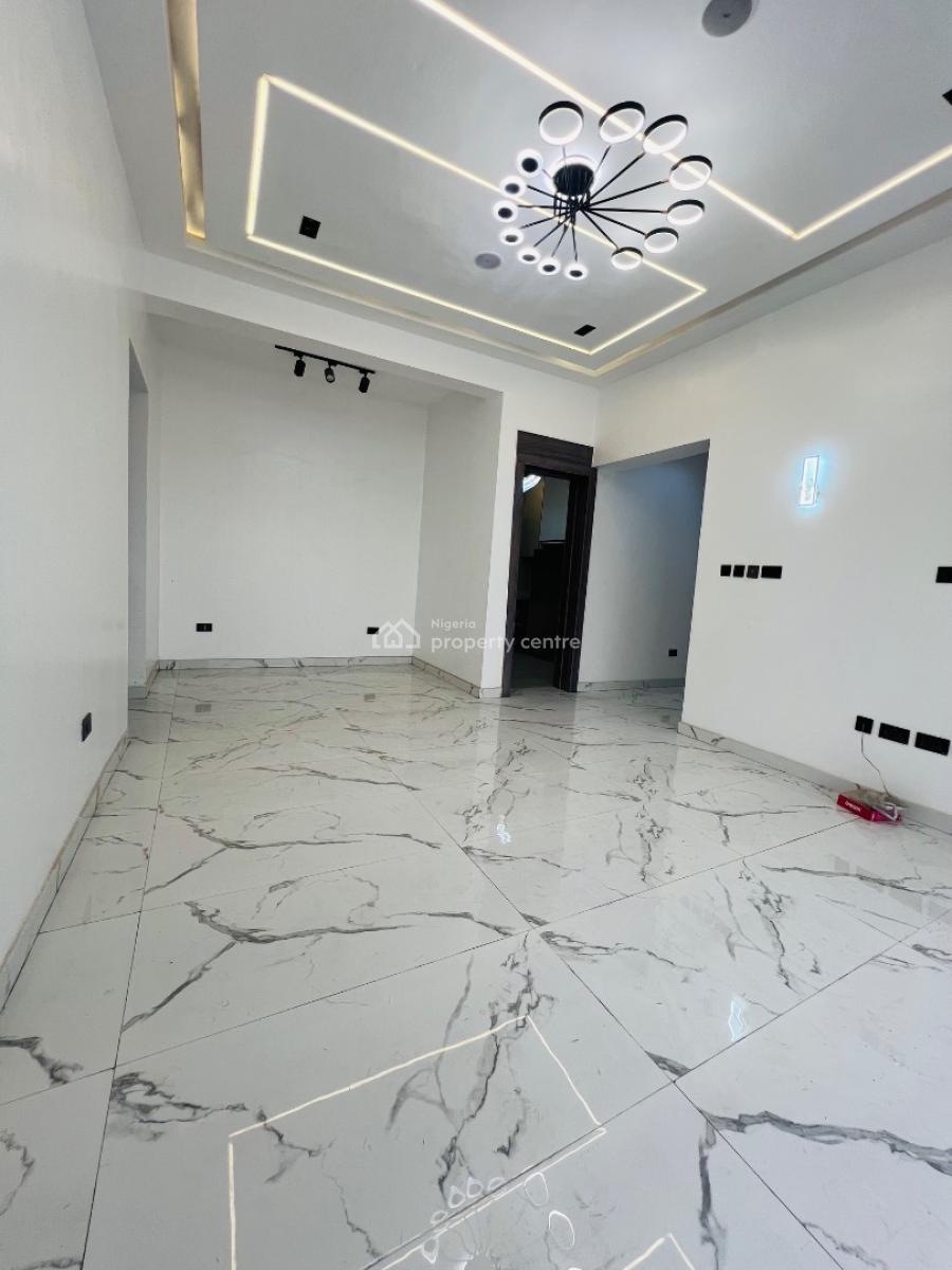 Brand 3 Bedroom Apartment with Swimming Pool, Lekki Phase 1, Lekki, Lagos, Flat / Apartment for Rent