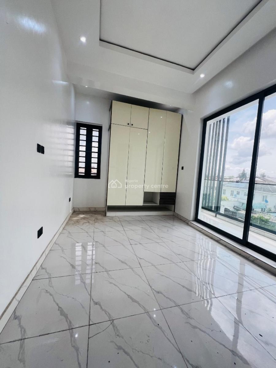 Brand 3 Bedroom Apartment with Swimming Pool, Lekki Phase 1, Lekki, Lagos, Flat / Apartment for Rent