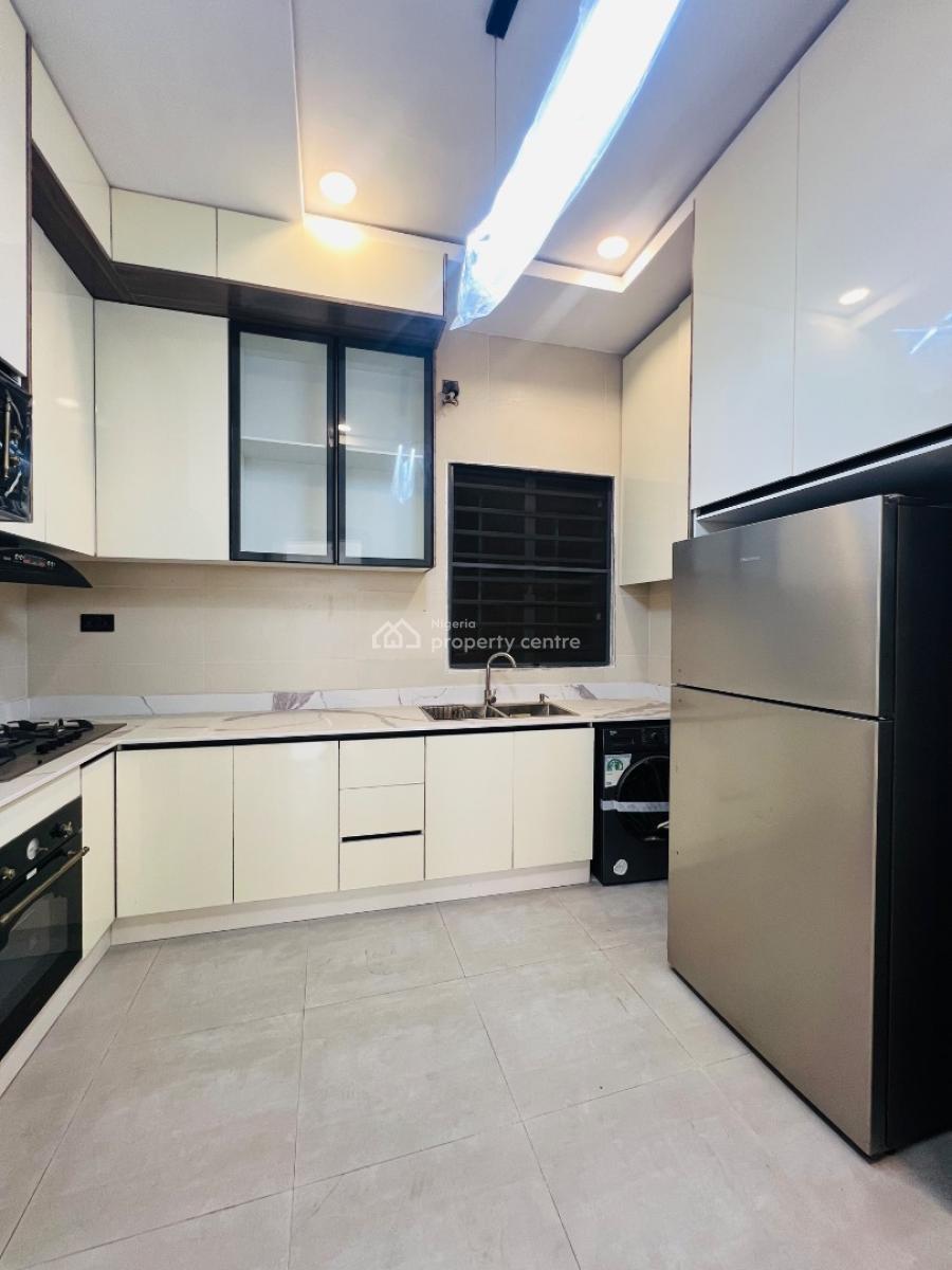 Brand 3 Bedroom Apartment with Swimming Pool, Lekki Phase 1, Lekki, Lagos, Flat / Apartment for Rent