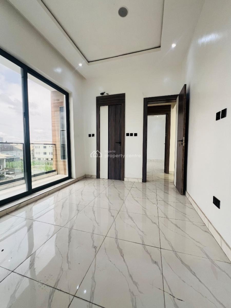 Brand 3 Bedroom Apartment with Swimming Pool, Lekki Phase 1, Lekki, Lagos, Flat / Apartment for Rent