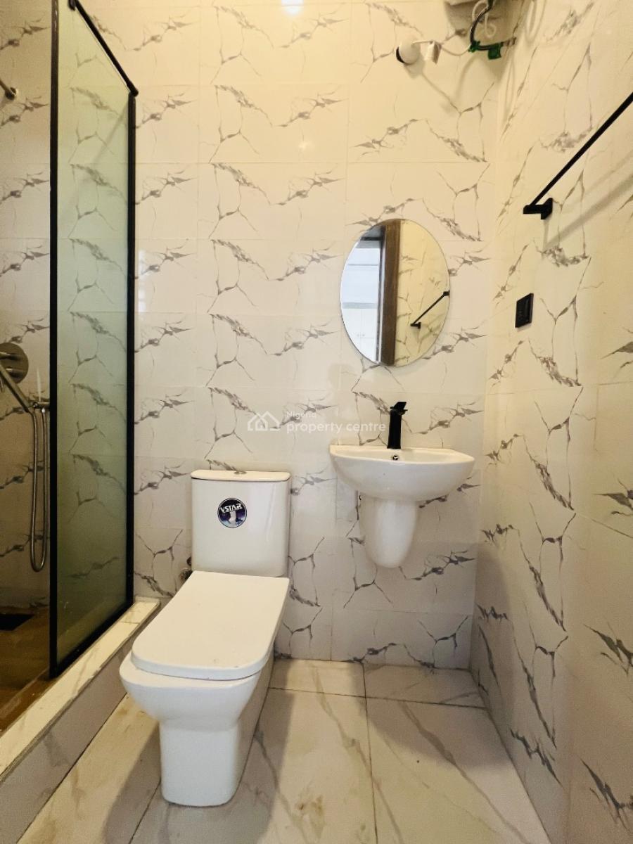 Brand 3 Bedroom Apartment with Swimming Pool, Lekki Phase 1, Lekki, Lagos, Flat / Apartment for Rent