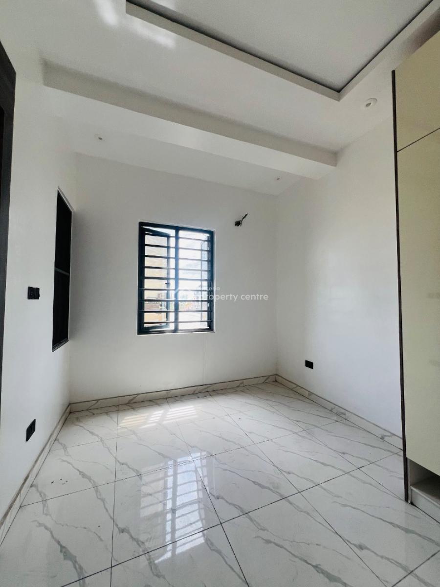 Brand 3 Bedroom Apartment with Swimming Pool, Lekki Phase 1, Lekki, Lagos, Flat / Apartment for Rent