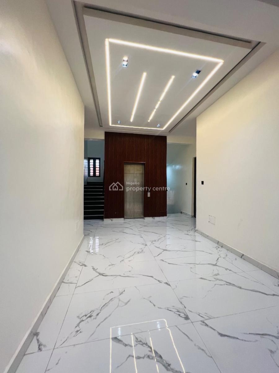 Brand 3 Bedroom Apartment with Swimming Pool, Lekki Phase 1, Lekki, Lagos, Flat / Apartment for Rent