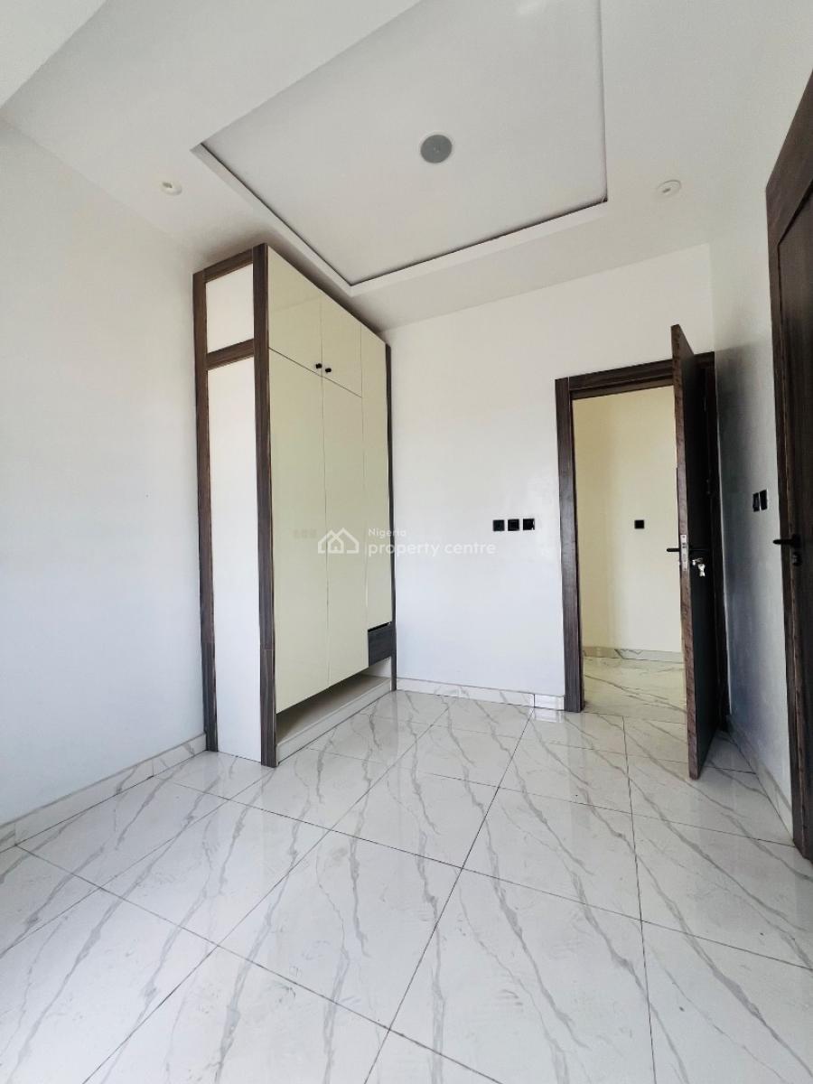 Brand 3 Bedroom Apartment with Swimming Pool, Lekki Phase 1, Lekki, Lagos, Flat / Apartment for Rent