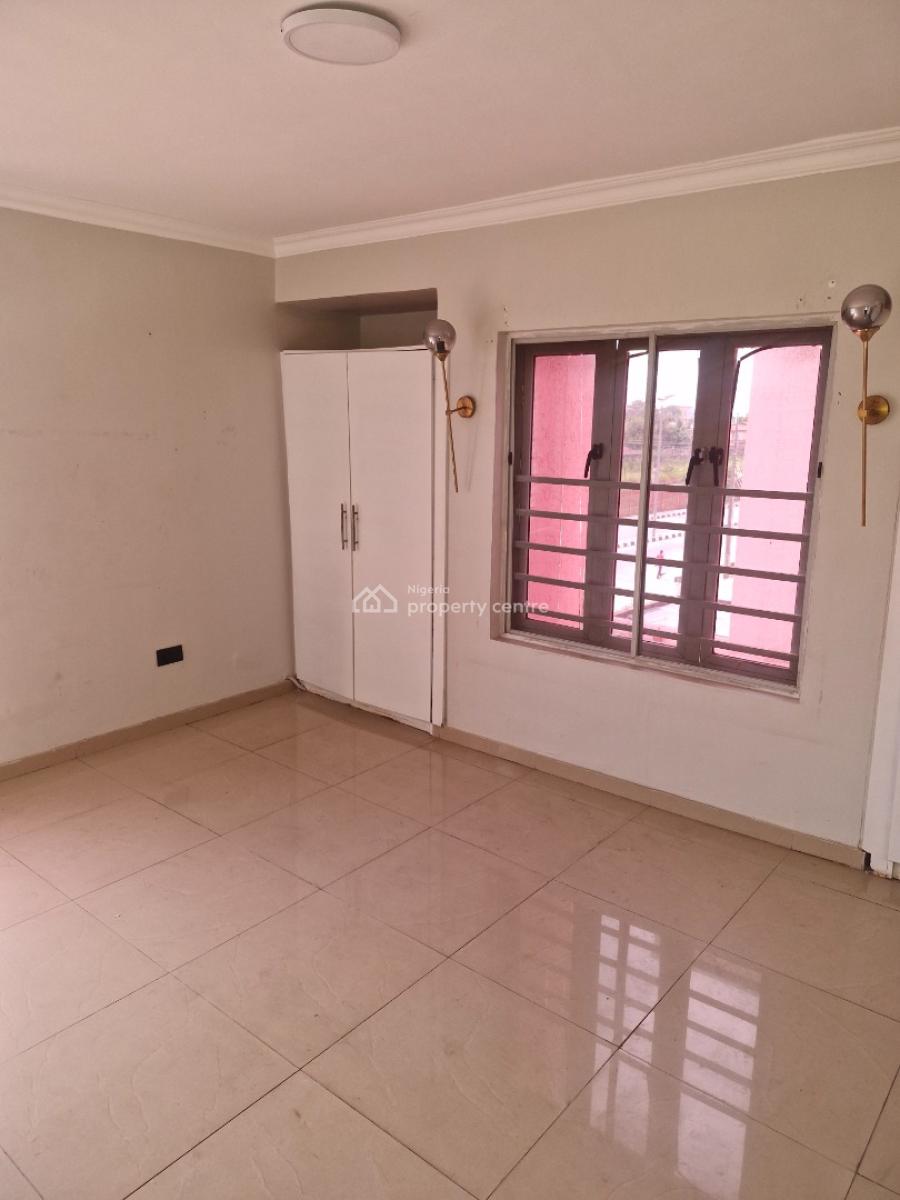 Hot Cake Well Maintained 2 Bedroom., Freedom Way, Lekki Phase 1, Lekki, Lagos, Flat / Apartment for Rent