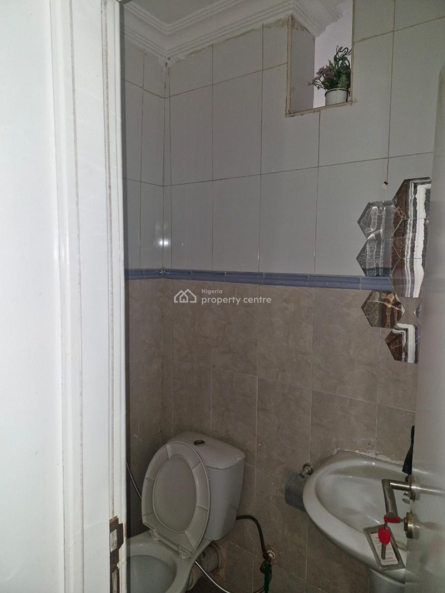 Hot Cake Well Maintained 2 Bedroom., Freedom Way, Lekki Phase 1, Lekki, Lagos, Flat / Apartment for Rent