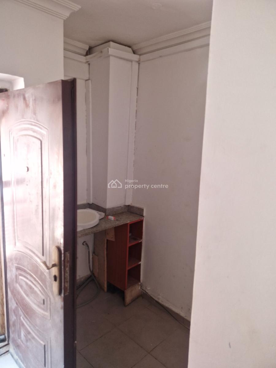 Hot Cake Well Maintained 2 Bedroom., Freedom Way, Lekki Phase 1, Lekki, Lagos, Flat / Apartment for Rent