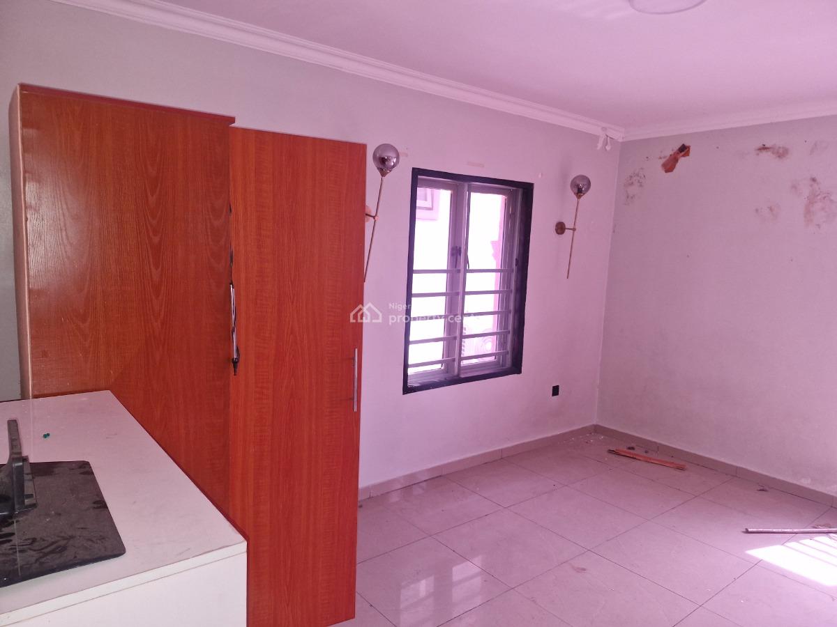 Hot Cake Well Maintained 2 Bedroom., Freedom Way, Lekki Phase 1, Lekki, Lagos, Flat / Apartment for Rent