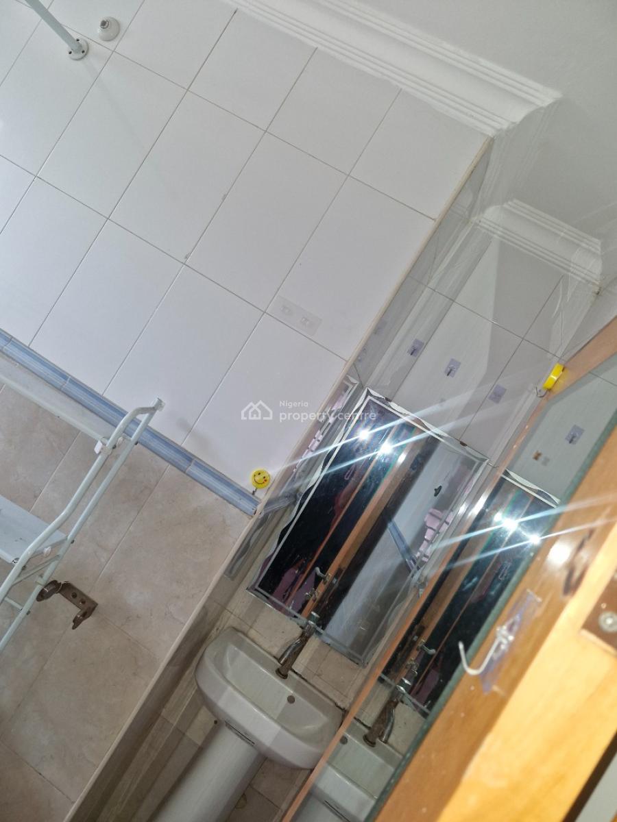 Hot Cake Well Maintained 2 Bedroom., Freedom Way, Lekki Phase 1, Lekki, Lagos, Flat / Apartment for Rent