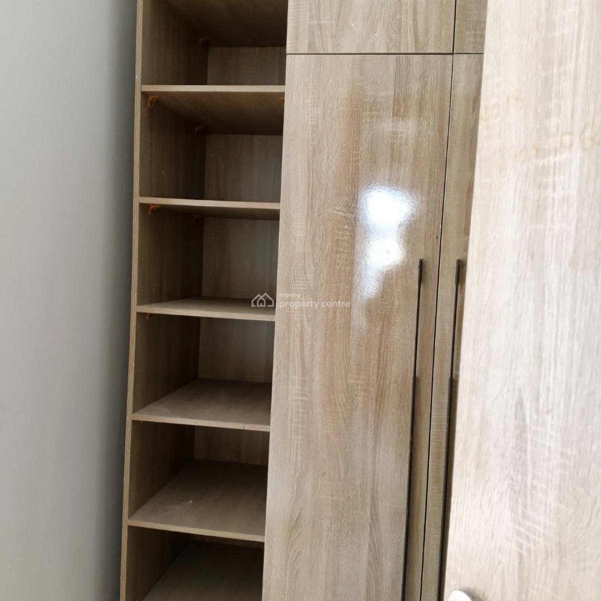 -- Newly Built Apartments with Swimming Pool, Ikate, Lekki, Lagos, Flat / Apartment for Rent